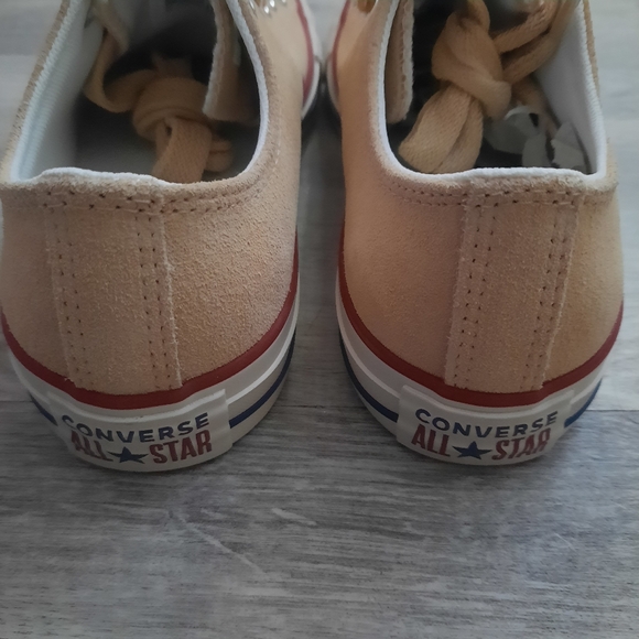 Converse Unisex Natural Ivory Shoes - Picture 6 of 8